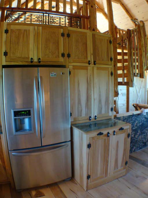 Hand Crafted Solid Hickory Kitchen Cabinets: Izzo