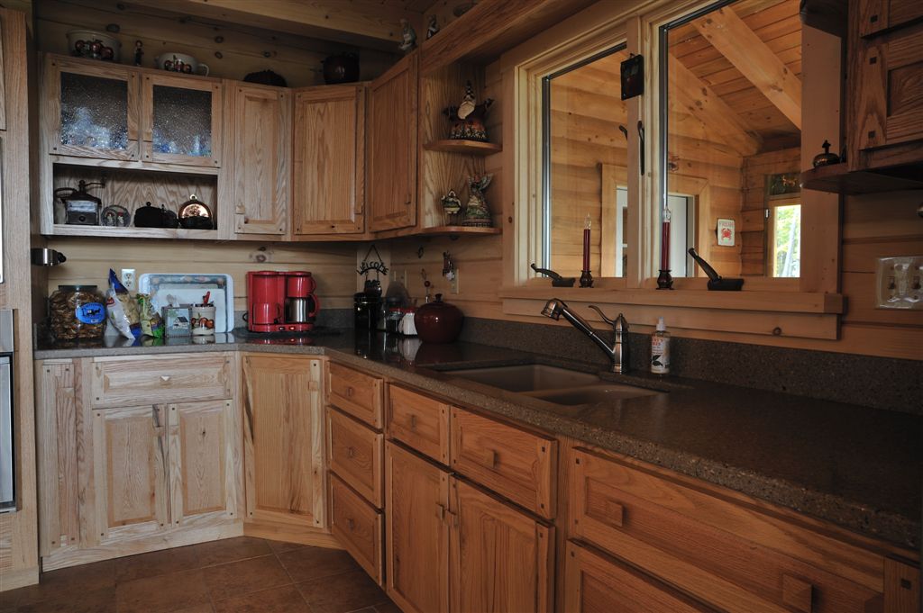 Hand Crafted Solid Oak Kitchen Cabinets: Grove