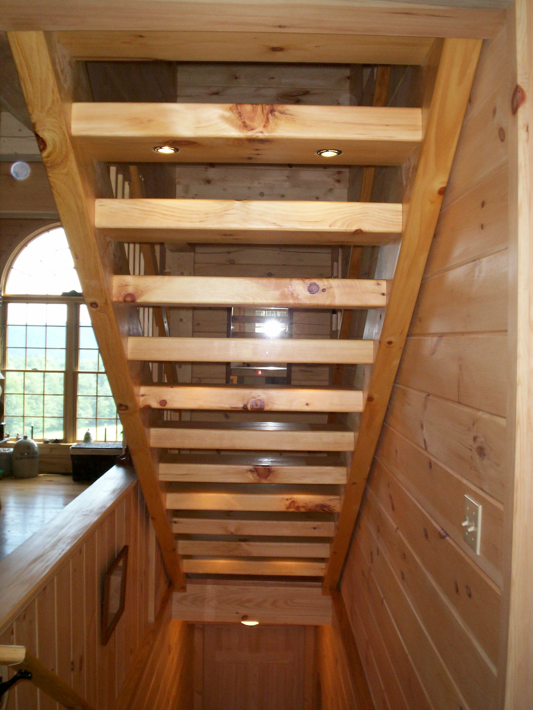 Hand Crafted Solid Pine/Oak Straight Staircase