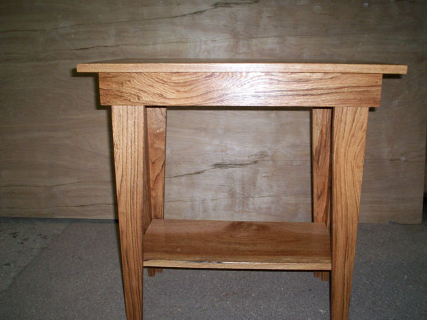 Hand Crafted Solid Oak End Tables Set of 3: Reed