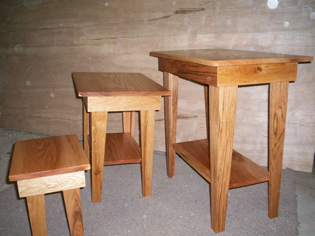 Hand Crafted Solid Oak End Tables Set of 3: Reed