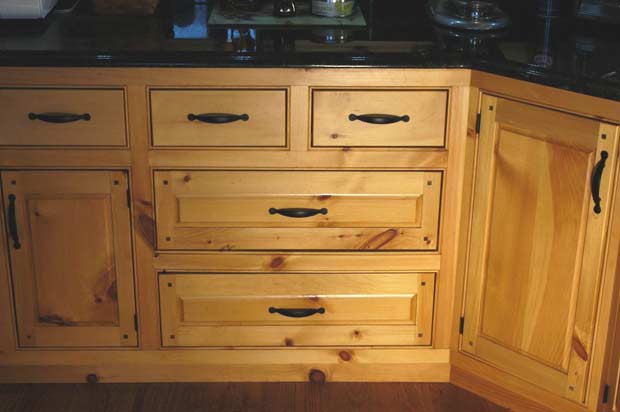 Hand Crafted Solid Pine Kitchen Cabinets: Volk